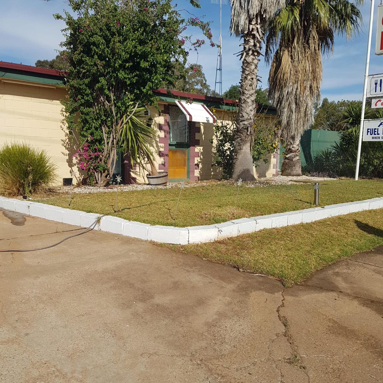 Golden Peak Motel Peakhill Peak Hill ภายนอก รูปภาพ