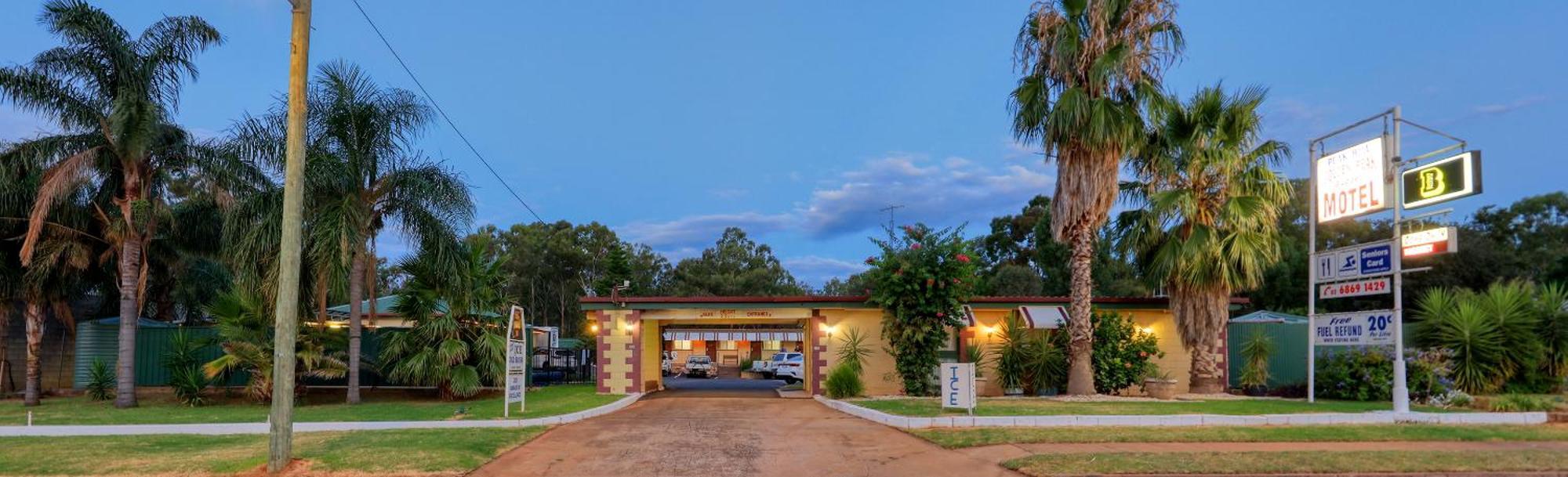 Golden Peak Motel Peakhill Peak Hill ภายนอก รูปภาพ